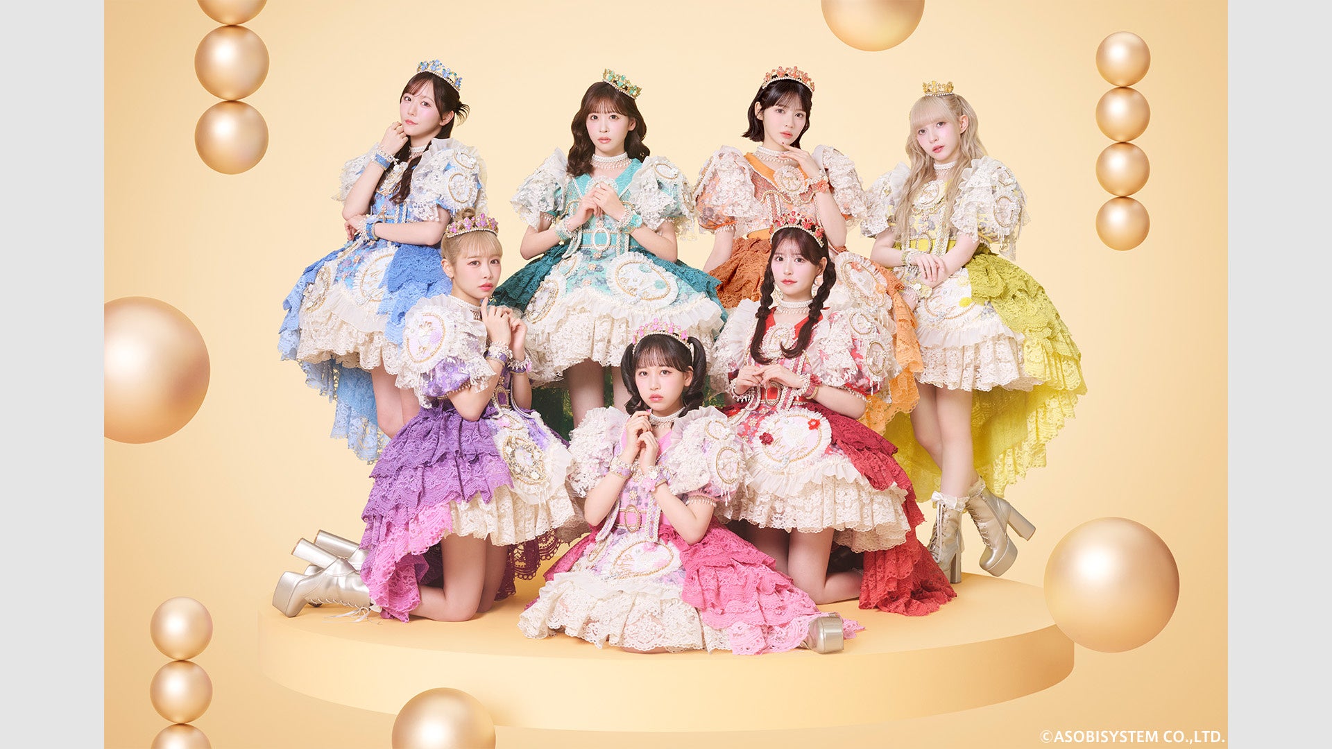 FRUITS ZIPPERの正式配布アーティスト写真。番組発表内の表記に基づく