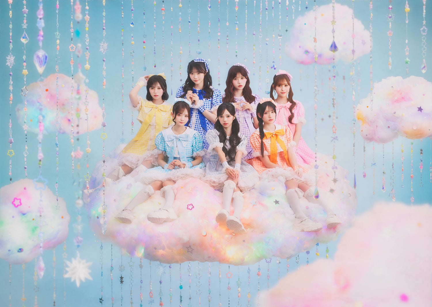 MORE STARの正式配布写真。写真のメンバー構成が全公演で揃う保証ではありません